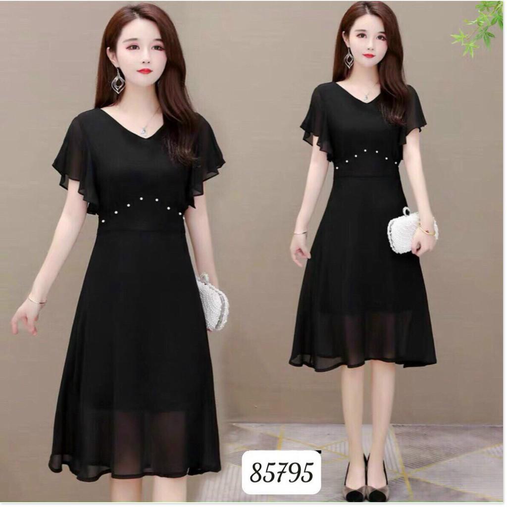 ĐẦM VOAN Y ĐƯỢC THIẾT KẾ HỌA TIẾT TRƠN NHƯNG KHÔNG KÉM PHẦN SANG TRỌNG,ĐĂC BIỆT ĐƯỢC LÀM BẰNG CHẤT LIỆU VÃI THOÁNG MÁT