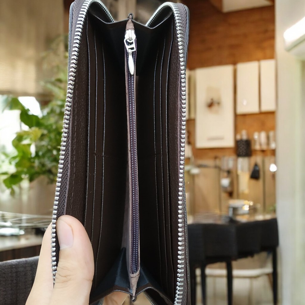 Ví cầm tay gai lưng cá sấu 1 khuôn rất đẹp