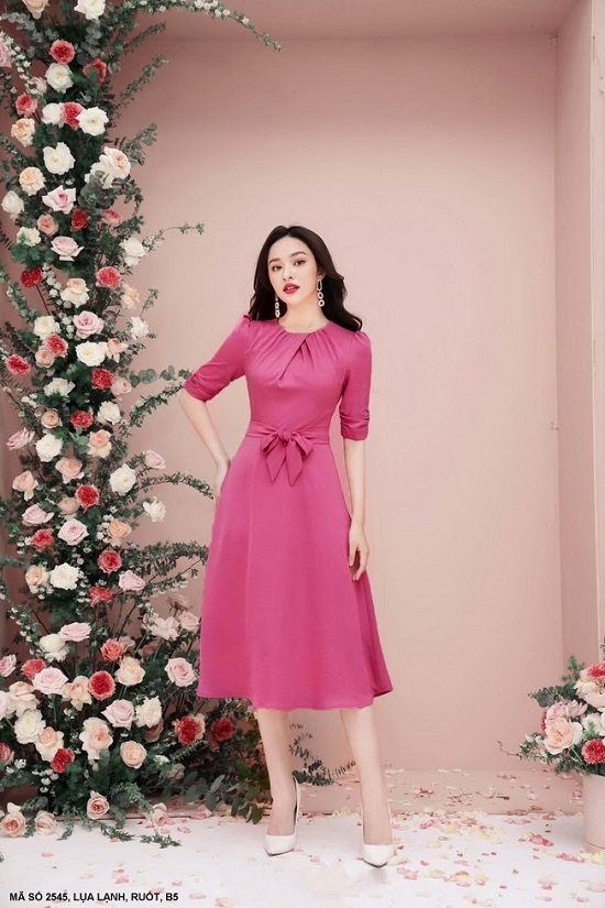 ĐẦM XÒE TAY LỞ THẮT NƠ EO