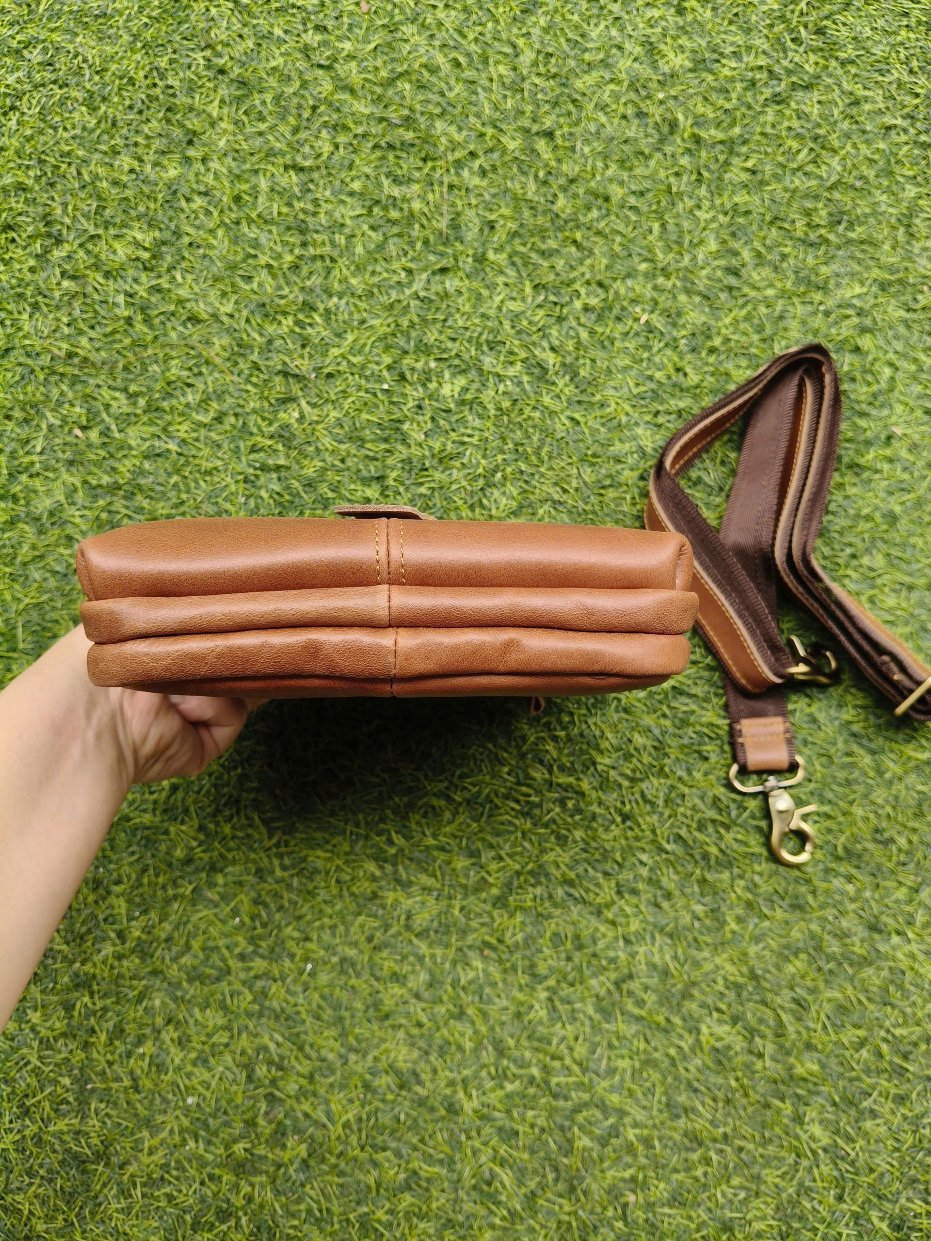 Túi Đeo Chéo Nam Da Bò Thật 100% BHM1068 Nhỏ Gọn Cao Cấp Nhiều Ngăn Tiện Lợi Thời Trang Nam