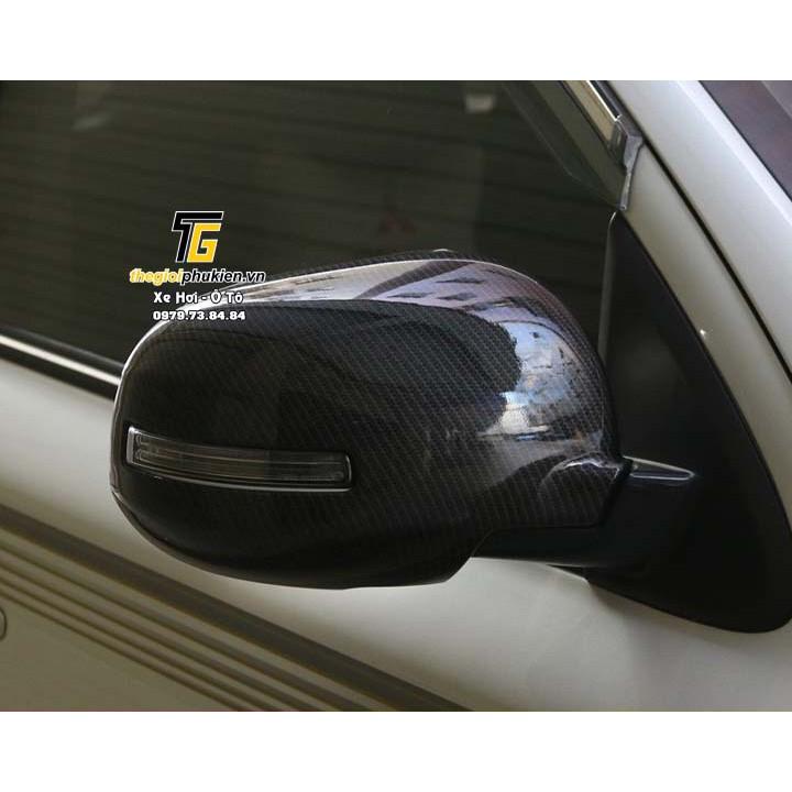 Bộ ốp gương chiếu hậu Mitsubishi Outlander vân Carbon cap cấp