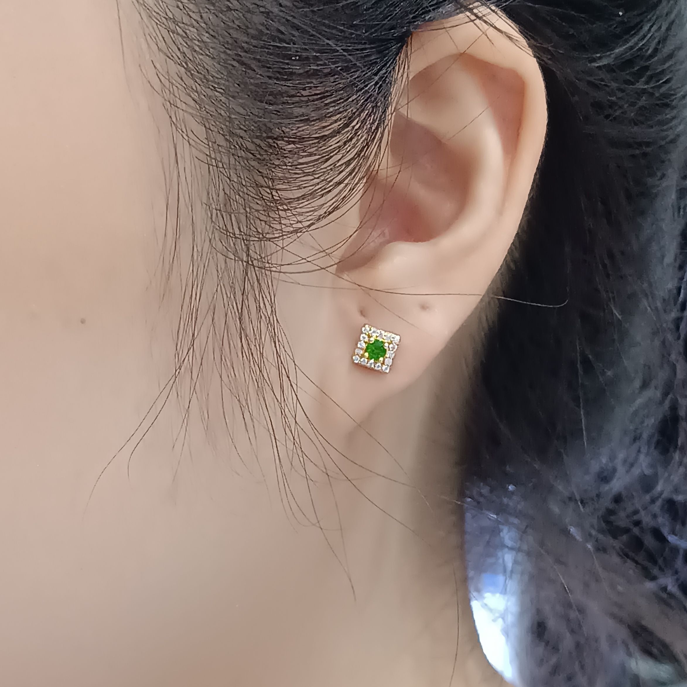 Bông tai đính đá Diopside thiên nhiên - MOON Jewelry