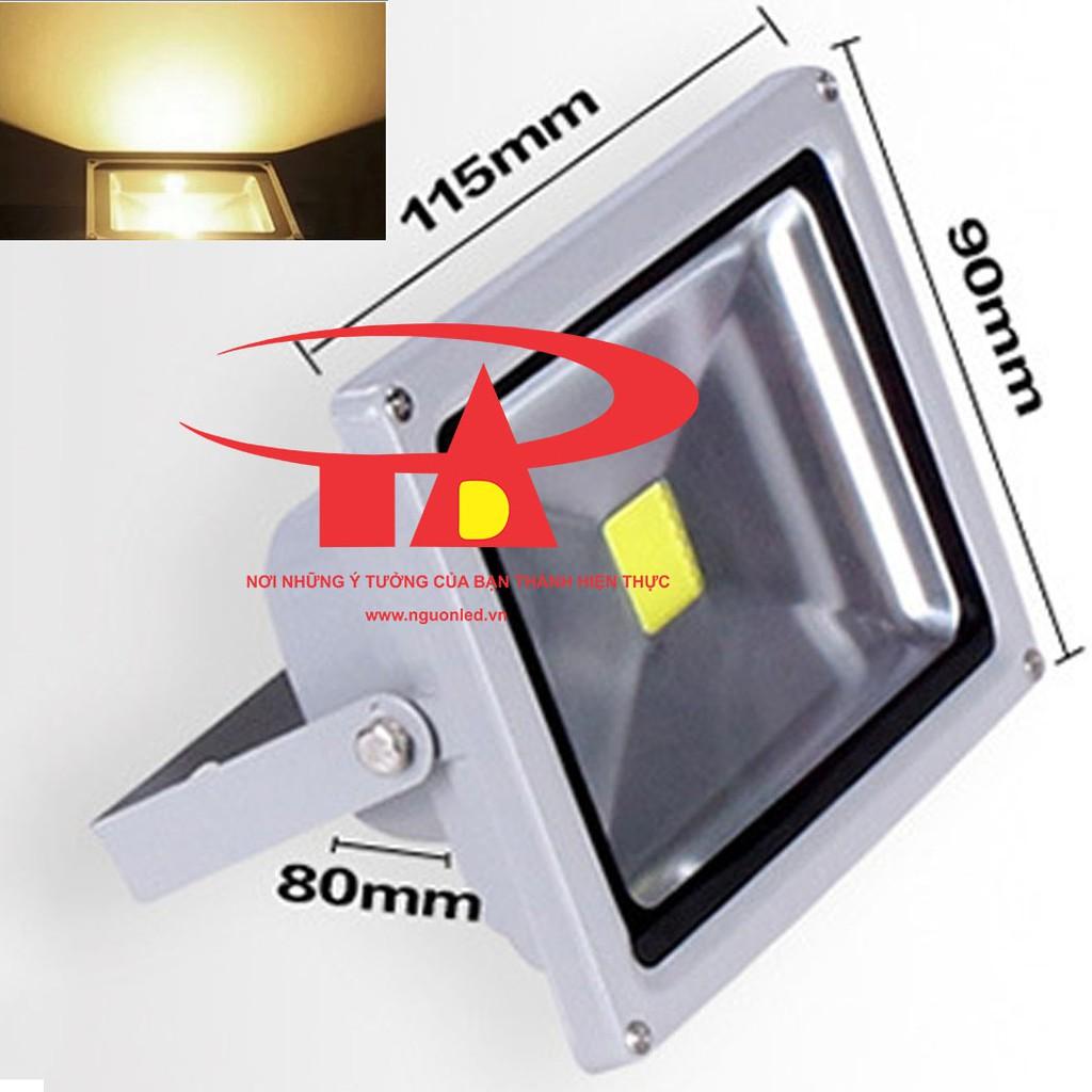 Đèn pha led 20W loại tốt, giá rẻ, chất lượng, đủ watt, ánh sáng vàng, siêu sáng, chiếu rộng, chiếu xa, vỏ dày.