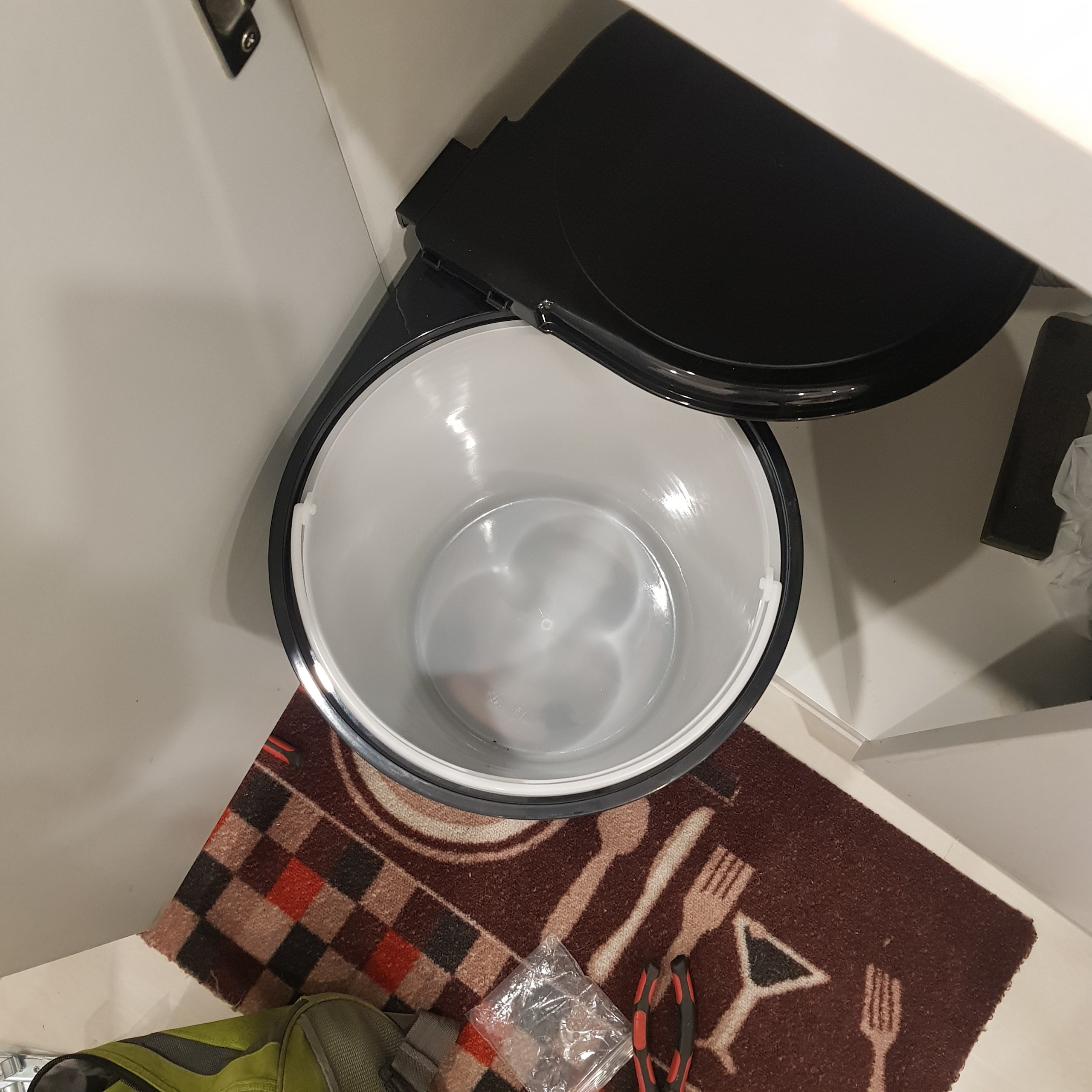 Thùng Đựng Rác Gắn Cánh Tủ Bếp Tròn Bọc INOX 304 - Bảo Hành Vĩnh Viễn - Có Thợ Lắp