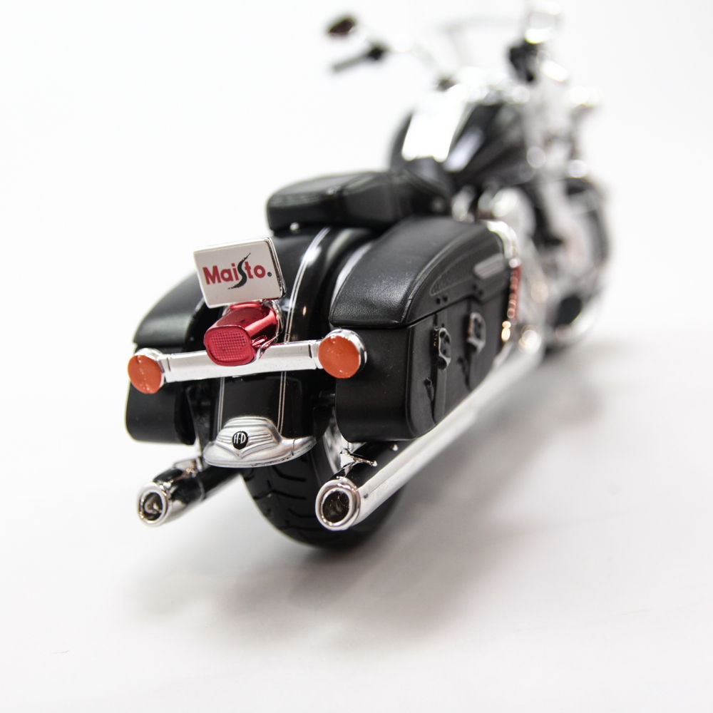 Mô Hình Xe Harley Davidson 2013 FLHRC Road King Classic Black 1:12 Maisto MH - 32322
