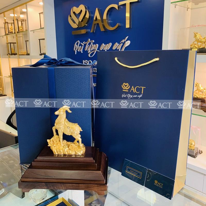 TƯỢNG DÊ DÁT VÀNG