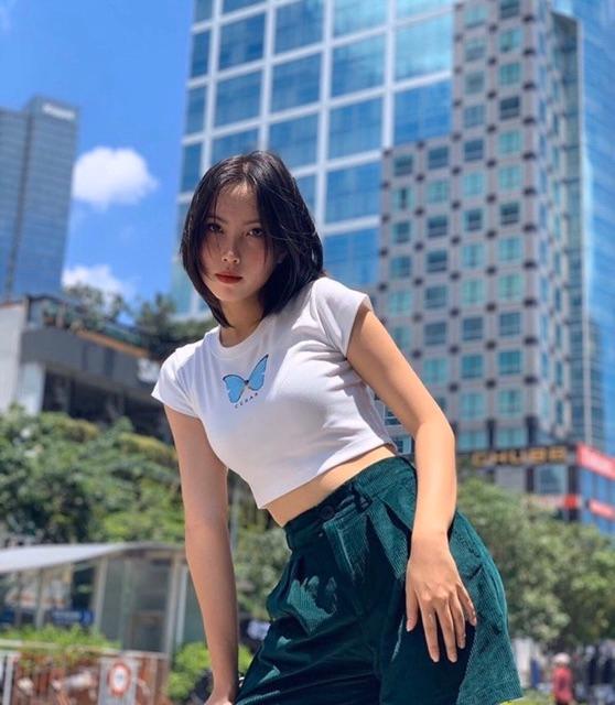 Áo thun lụa croptop in bướm trendy lắm nhé