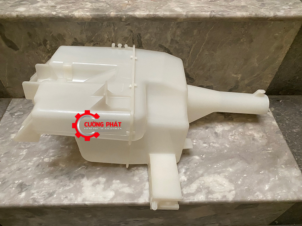 Bình nước rửa kính Mitsubishi Xpander, Xpander Cross mã 8260A443