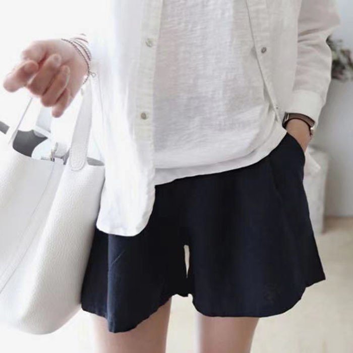 Quần short nữ Linen bột Premium ống rộng cạp cao, thiết kế cạp liền chun sau tiện dụng, chất vải Linen mềm mát