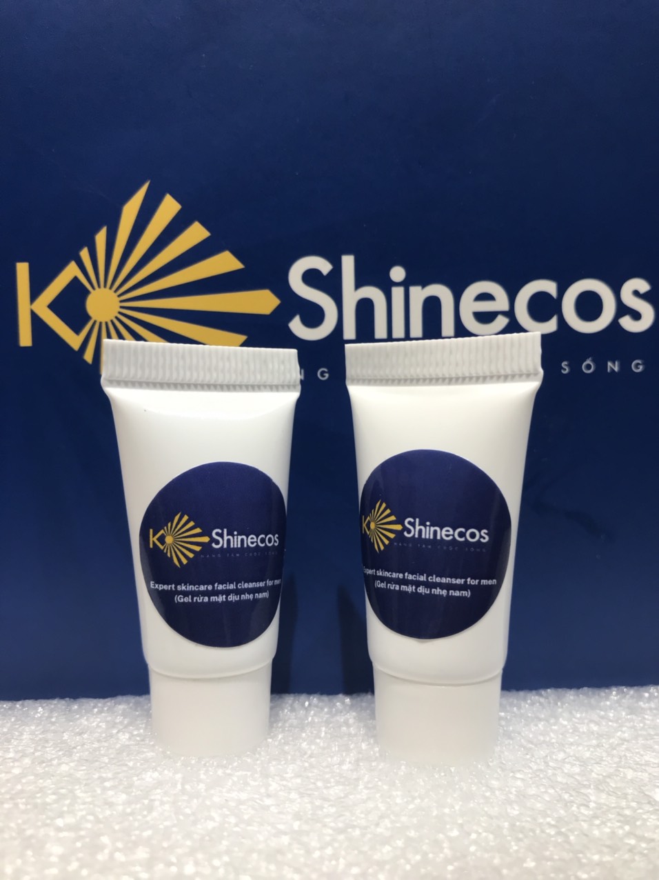 GEL RỬA MẶT NAM KSHINECOS 5ML - Trải Nghiệm