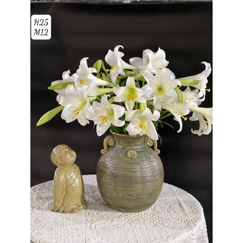 Bình cắm hoa dáng vò bầu đắp sen tai, men mộc. Gốm sứ Bát Tràng.