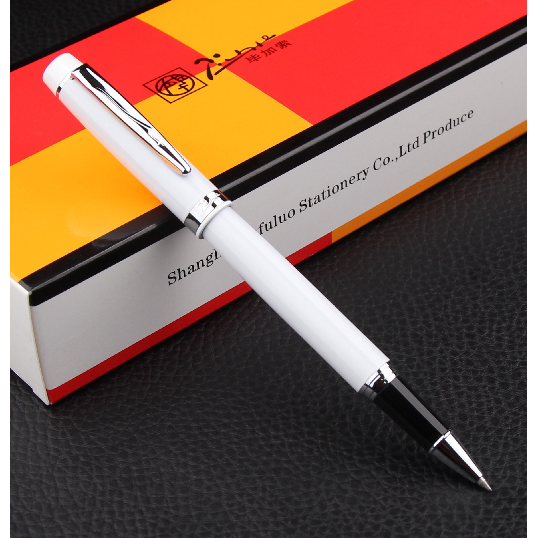 Bút Bi Picasso 705R