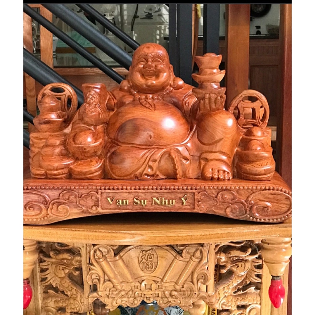TƯỢNG DI LẶC NGỒI BẰNG GỖ HƯƠNG " VẠN SỰ NHƯ Ý" NGANG 40CM