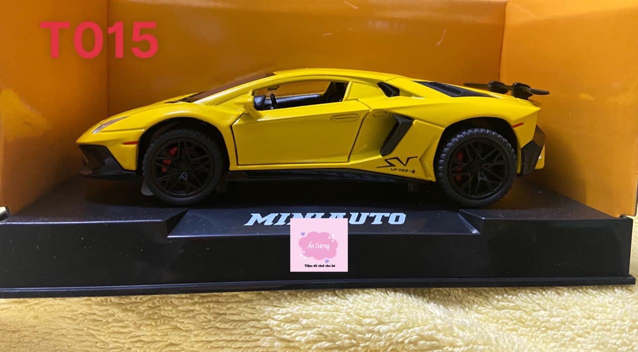( xe kim loại)Xe mô hình xe hơi  Lamborghini Aventador LP750 tỉ lệ 1:32 hãng Miniauto có âm thanh , có đế trưng bày