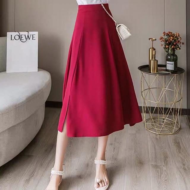 Chân váy xoè nhẹ sẻ trước dáng dài 70cm