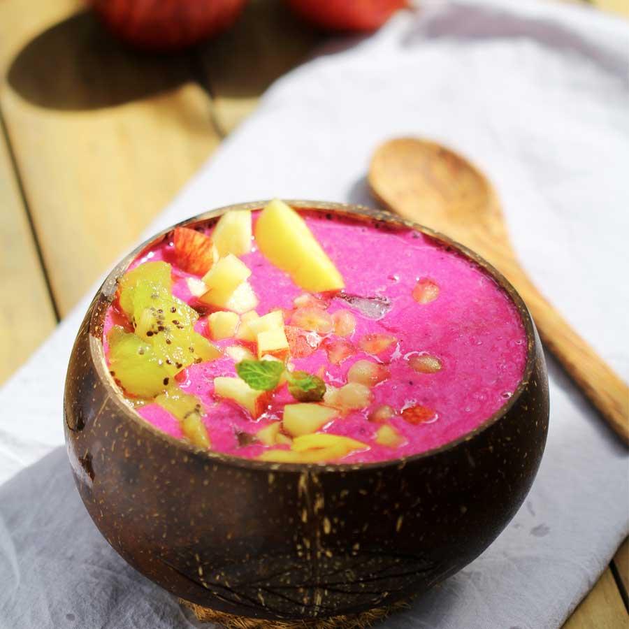 Tô gáo dừa khắc hoa văn Cyg