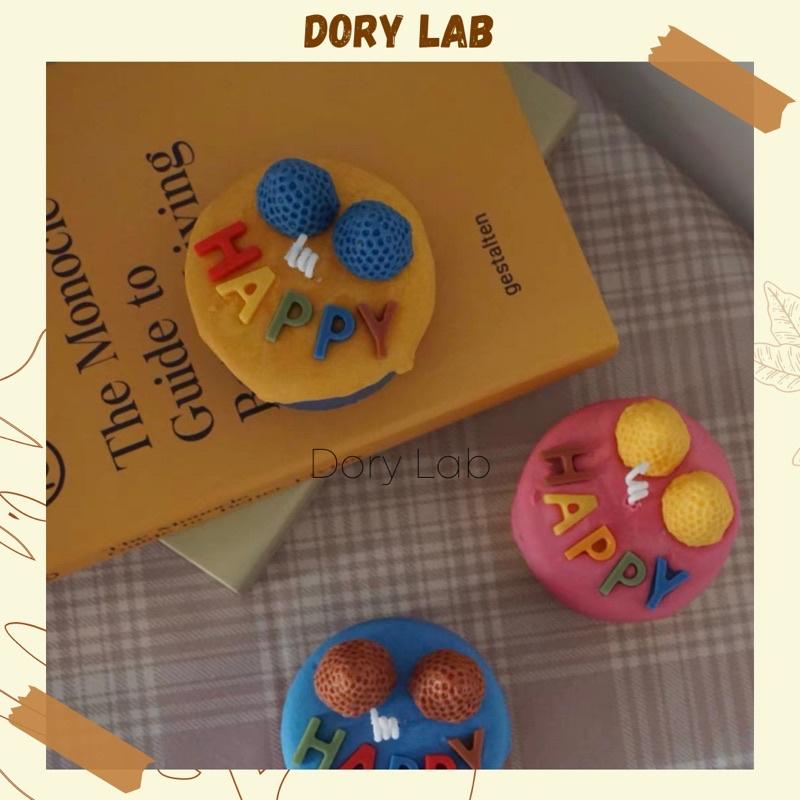 Nến Thơm Bánh Kem Chữ Happy Màu Sắc Dâu Tây - Dory Lab