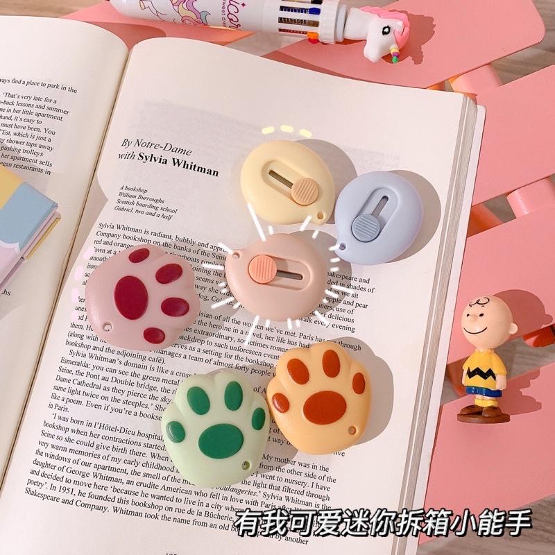 Gương Trang Điểm Cầm Tay Mini Bỏ Túi