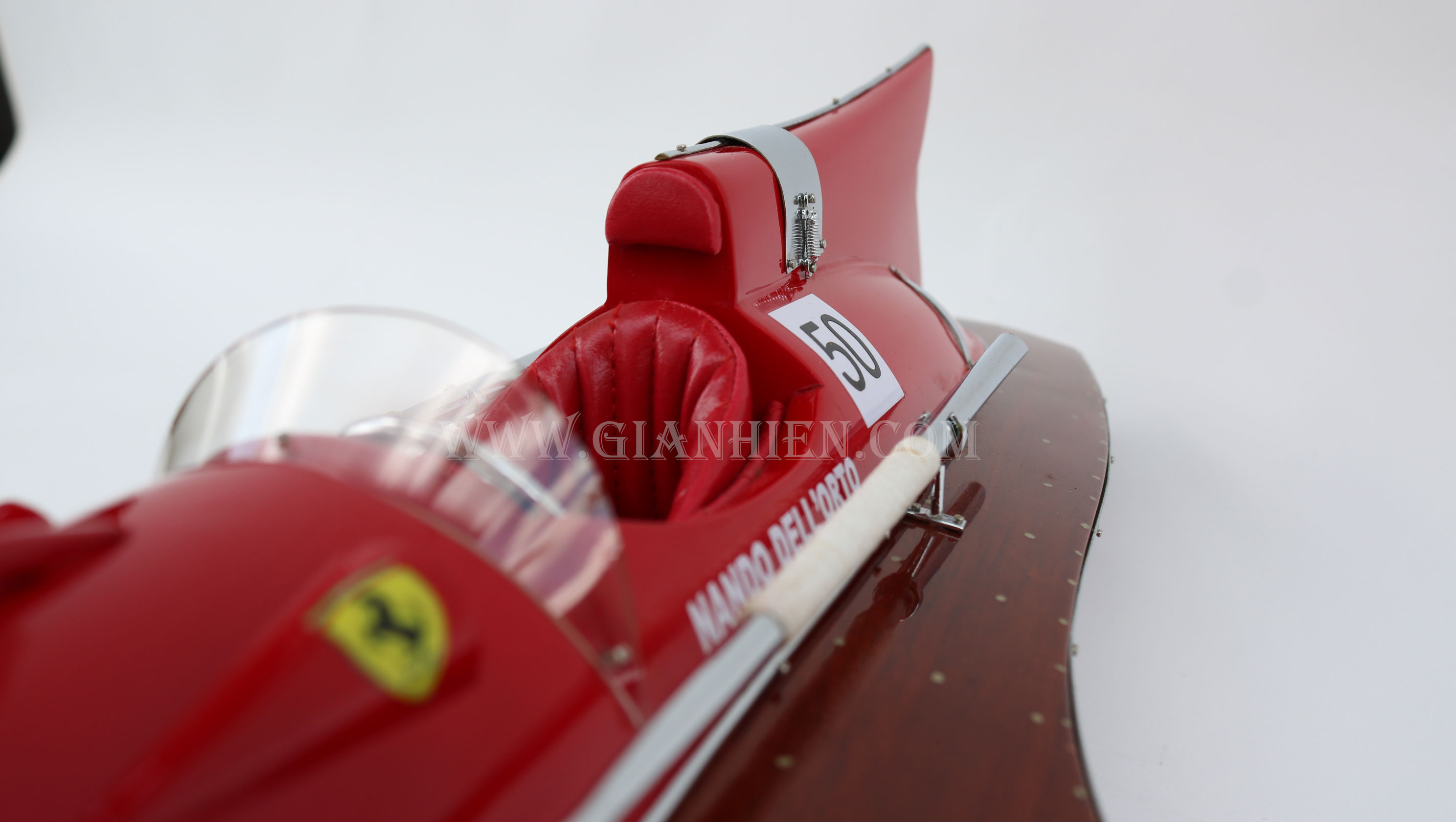 Mô hình Thuyền đua tốc độ FERRARI HYDROPLANE 1954 (Giá xưởng)