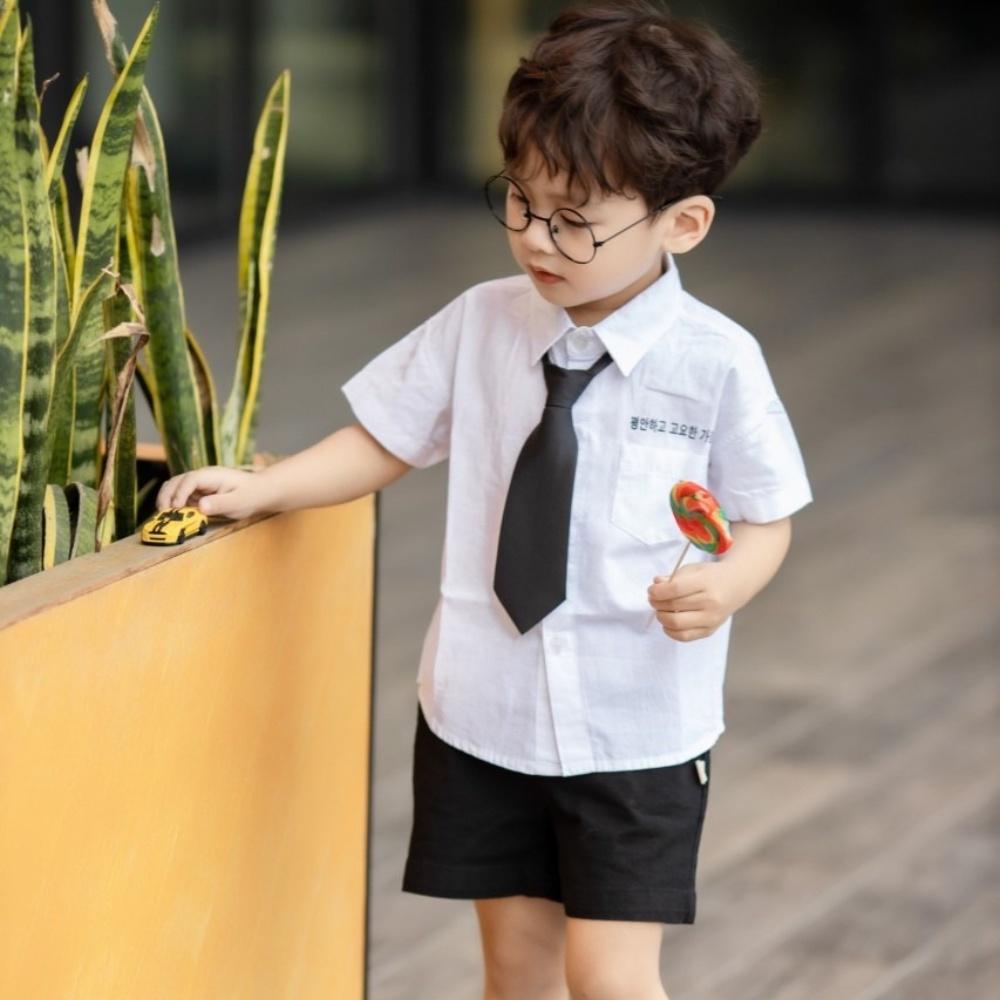 Bộ bé trai áo sơ mi quần đùi sooc kèm cavat phong cách Hàn Quốc cho bé từ cho bé 9 đến 24kg