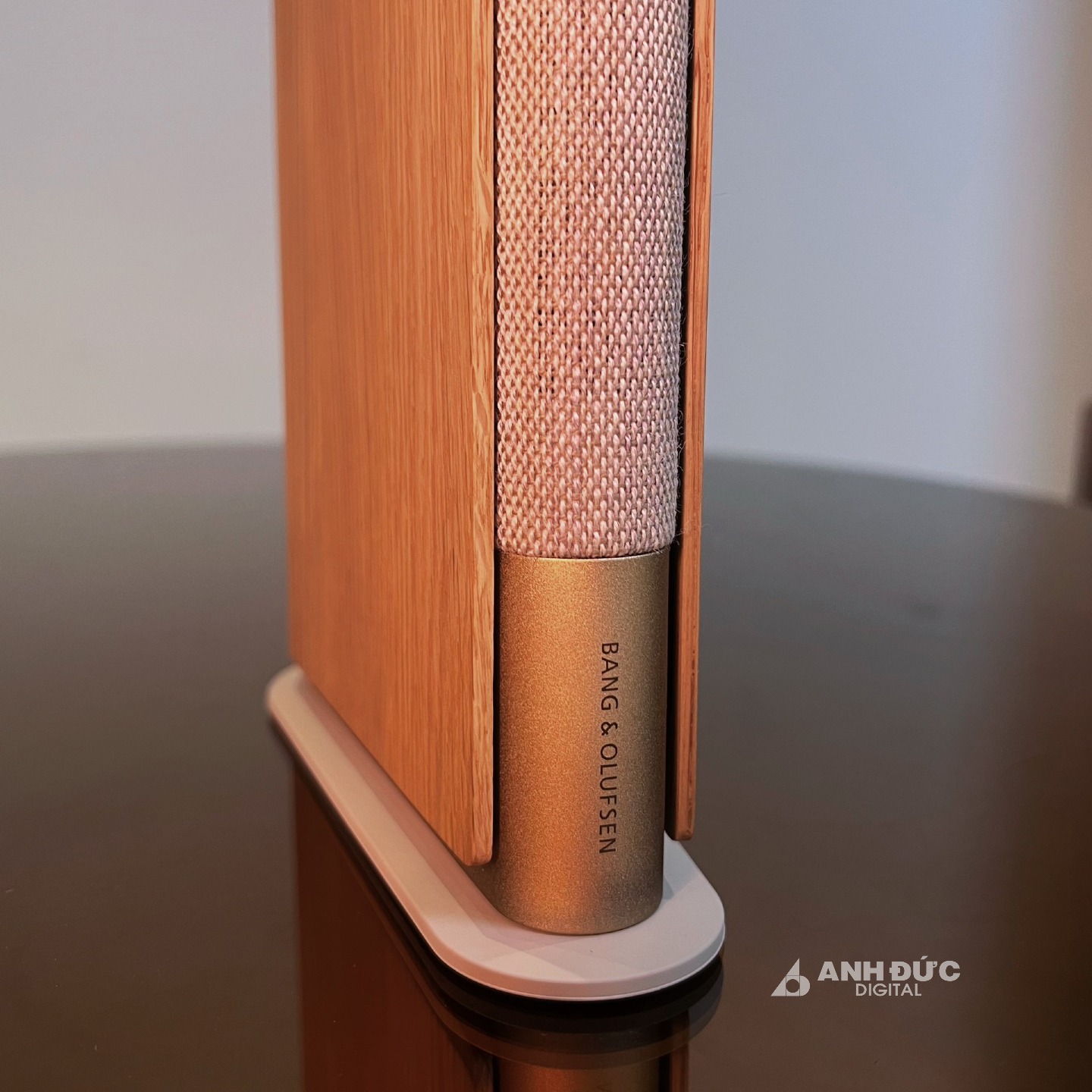 Loa B&amp;O Beosound Emerge - Bảo Hành 36 Tháng - Hàng Chính Hãng