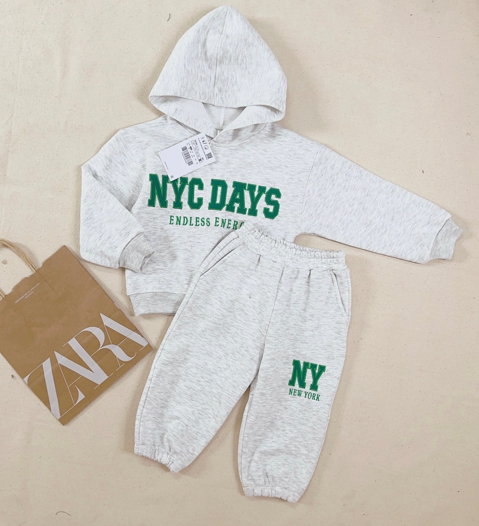 Bộ nỉ hoodie bé trai NYC xám 9-20kg