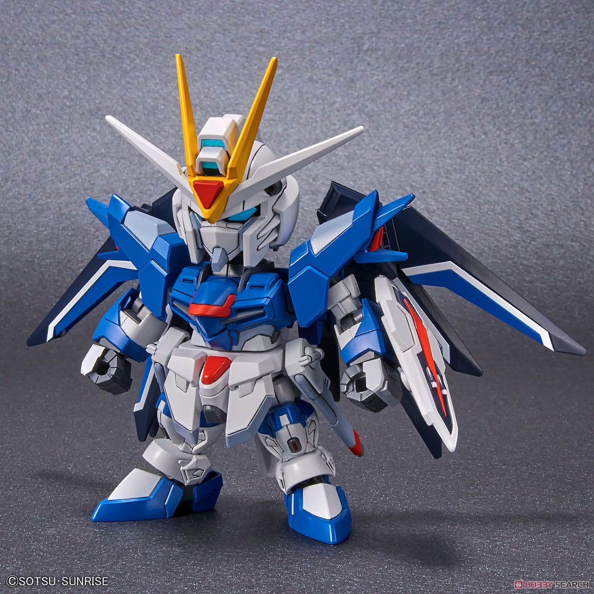 ĐỒ CHƠI RISING FREEDOM GUNDAM SD EX-STANDARD BANDAI MÔ HÌNH LẮP RÁP