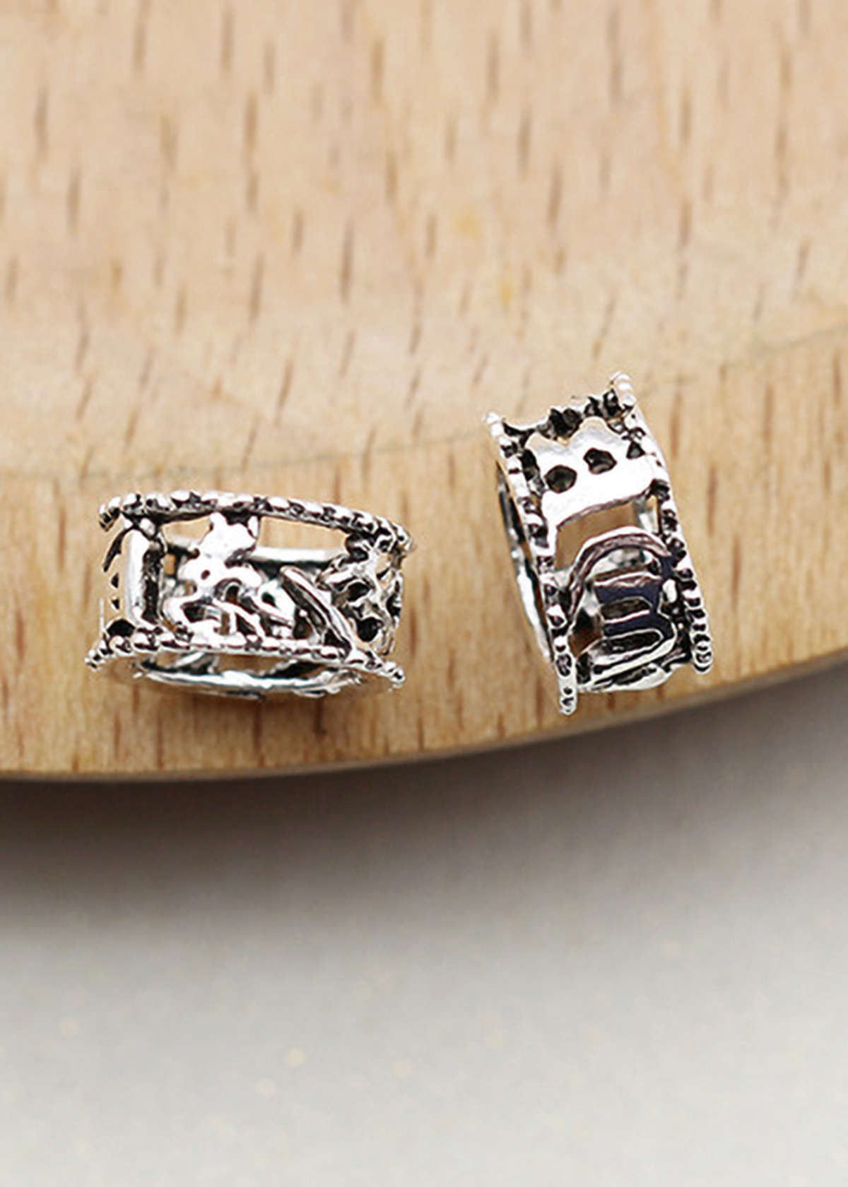 Combo 3 cái charm bạc chặn hạt hình trụ họa tiết lục tự minh chú - Ngọc Quý Gemstones