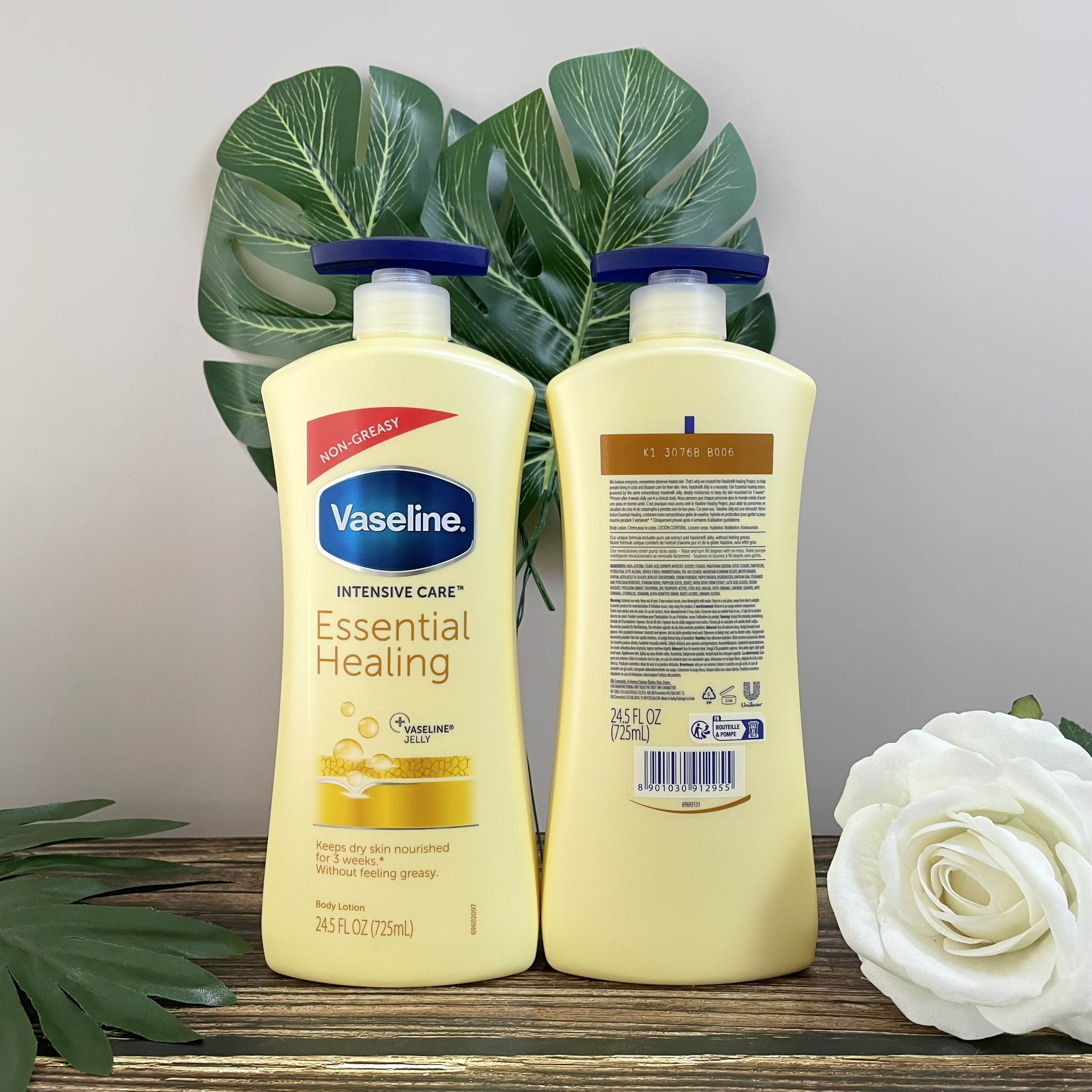 Sữa dưỡng thể Vaseline Intensive Care Essential Healing Lotion 725ml Vàng Mẫu mới