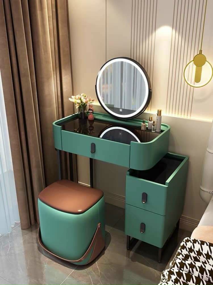 Bàn trang điểm nhập khẩu kèm ghế, gương đèn led _ Mã D03