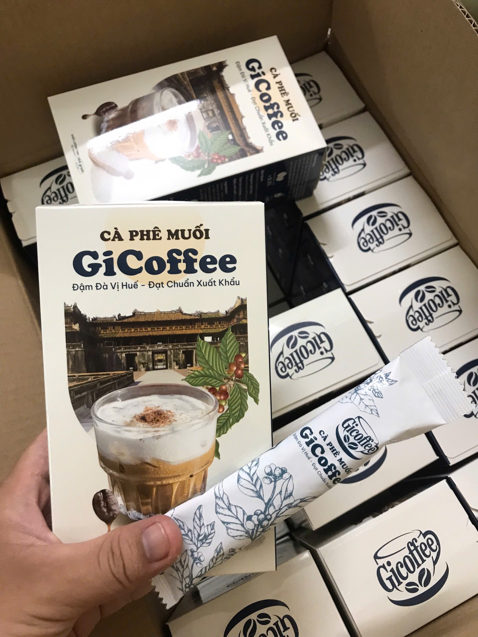 Cà Phê Muối Hòa Tan GiCoffee Chuẩn Vị Huế - Ít Ngọt (1 Hộp 10 gói x 16gr)