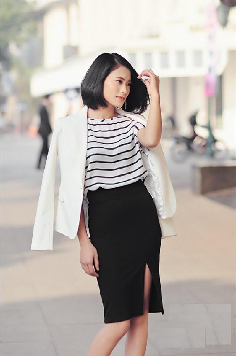 CHÂN VÁY BÚT CHÌ CÔNG SỞ LƯNG THUN XẺ TÀ TRƯỚC