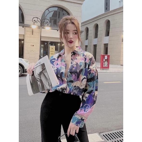 Áo Sơ Mi Nữ Lụa Satin Hoạ Tiết Cô Gái Phối Màu Form Dài