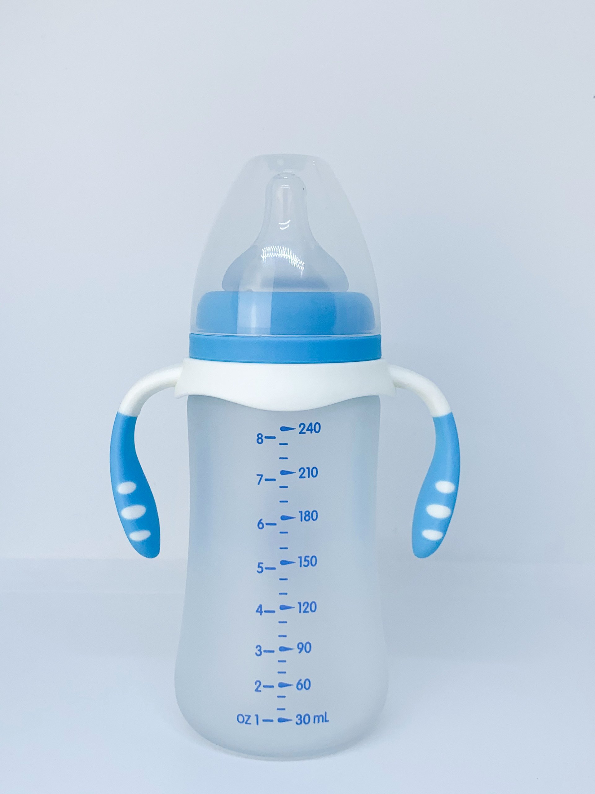 Bình sữa thủy tinh bọc silicon Gluck Baby 240ml