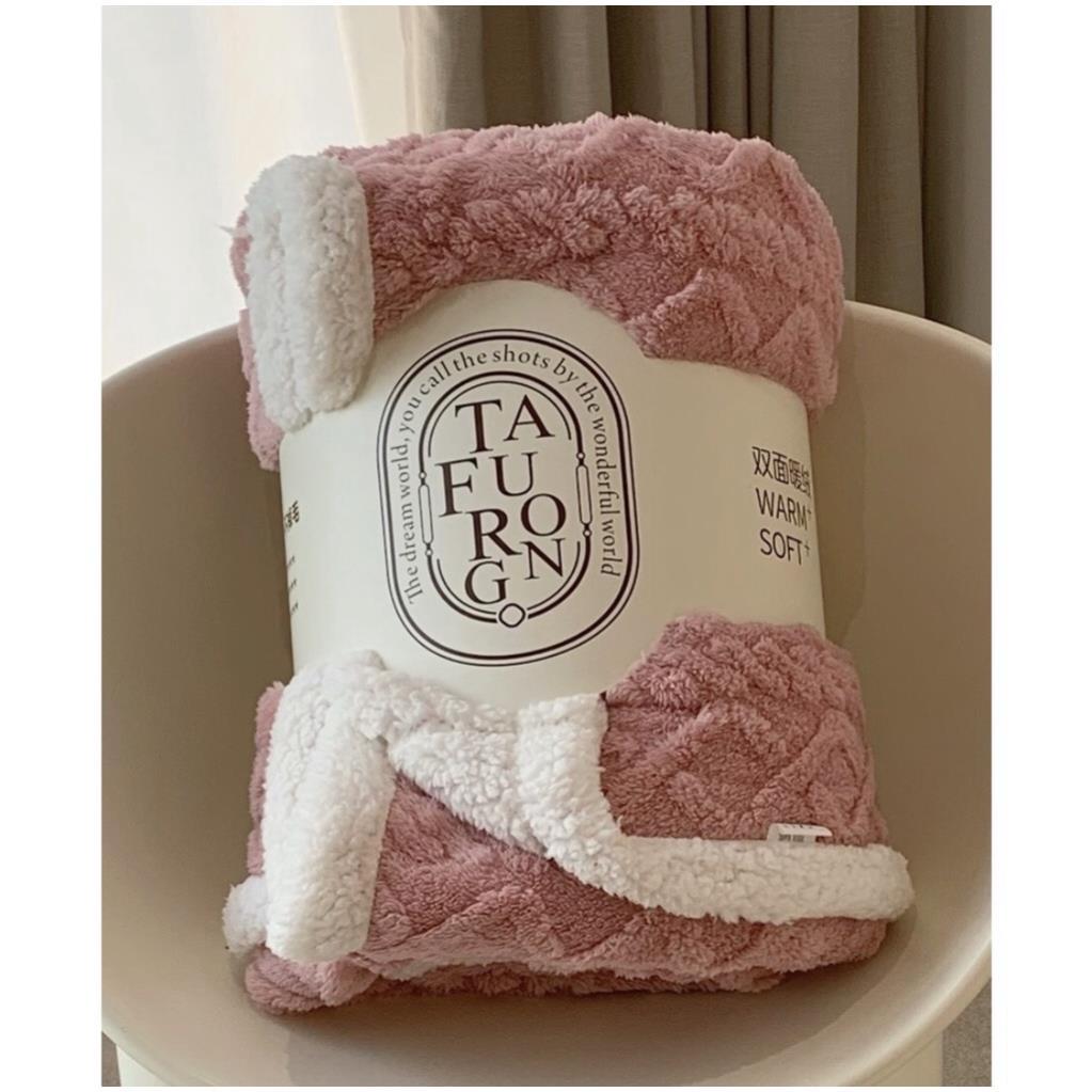 Chăn lông cừu STORE Mềm Len Cừu Mông Cổ thế hệ mới Làm ấm nhanh, Nặng 2kg5, Kích thước 2mx2m3