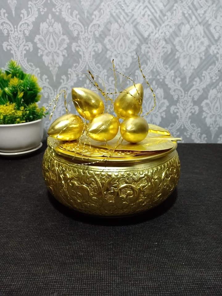 Cơi trầu cau bằng đồng