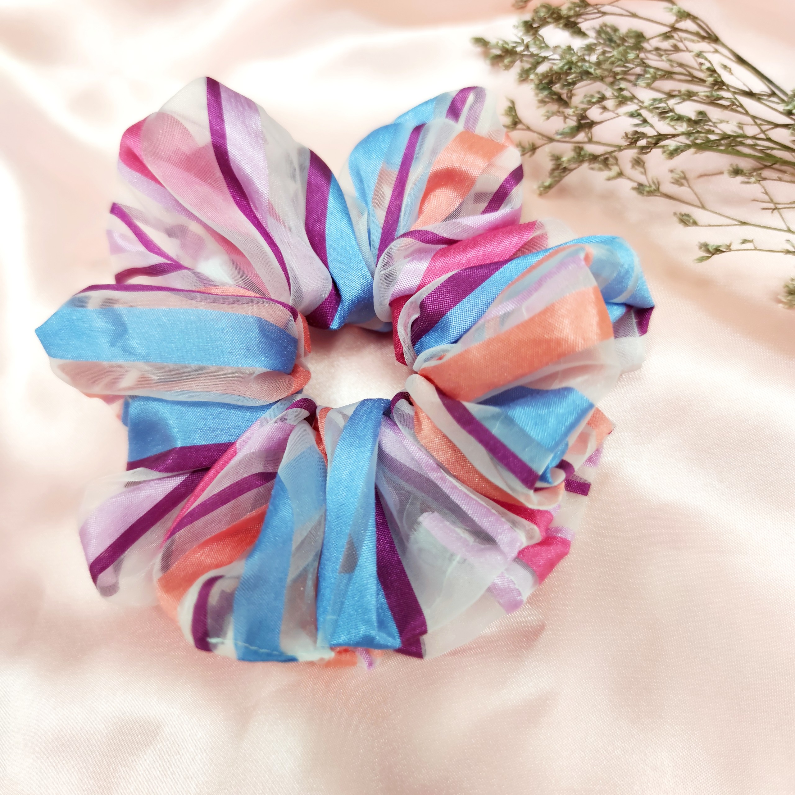Scrunchies sọc kẻ hồng - Dây cột tóc vải tông hồng