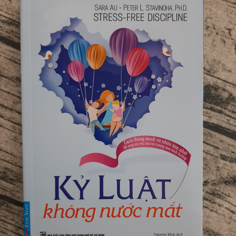 Sách Kỷ Luật Không Nước Mắt