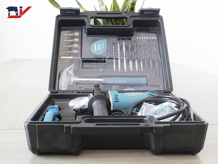 Máy khoan búa(13mm)(26 cái phụ kiện) Makita M8103KX2B