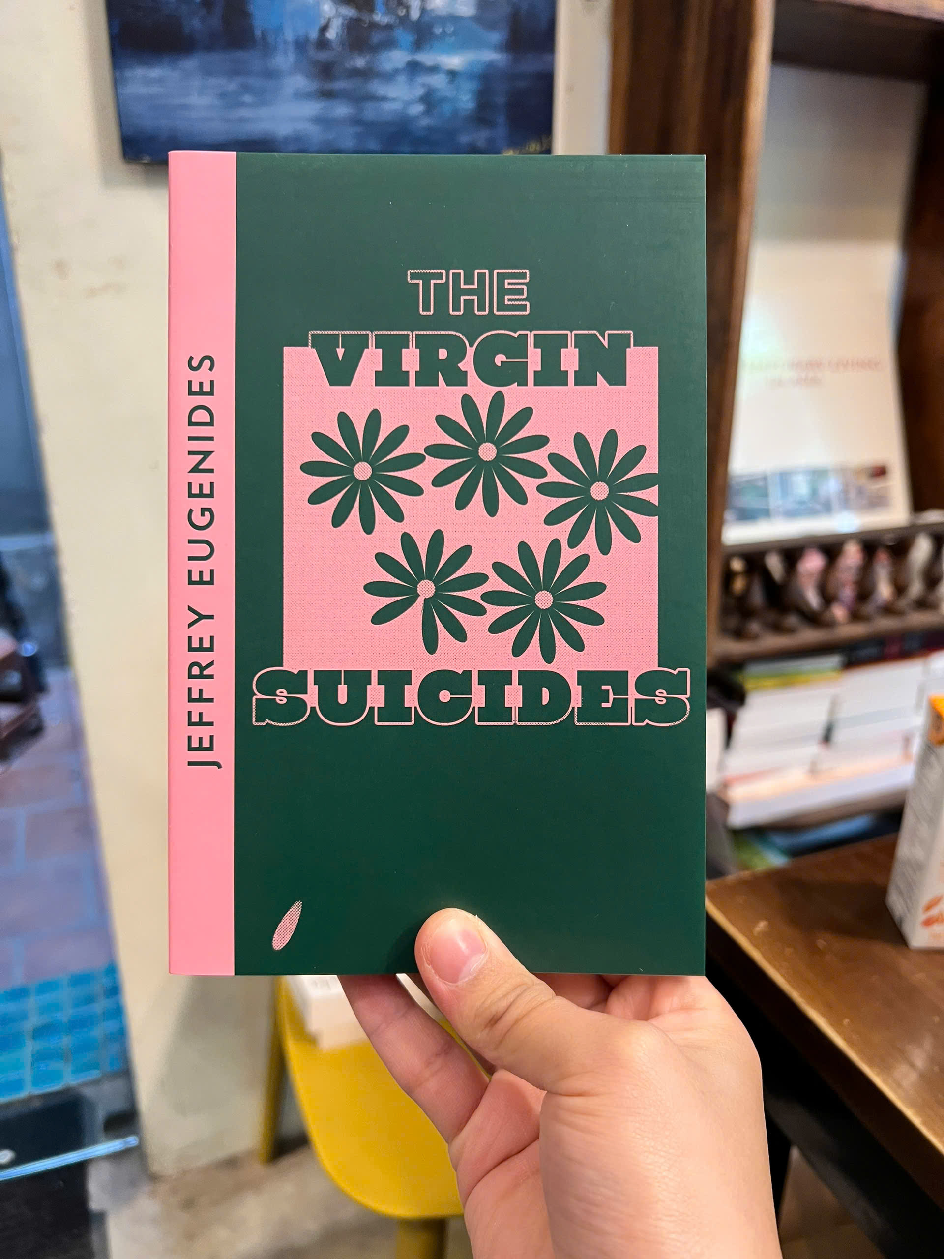 Sách - The Virgin Suicides by Jeffrey Eugenides | Fiction / Pulitzer Prize Winner / Ngoại văn