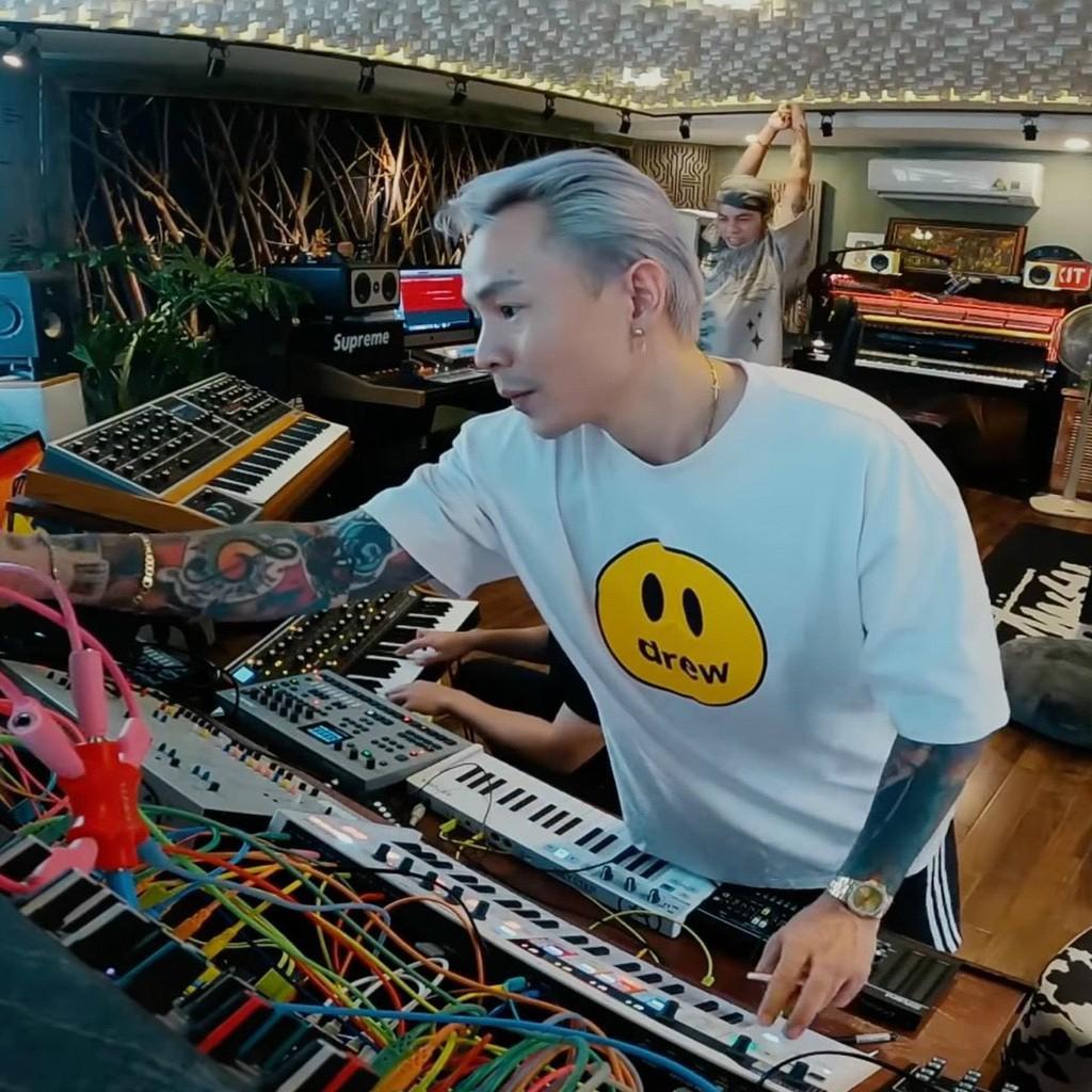 Áo Thun Mặt Cười BINZ SIÊU HOT