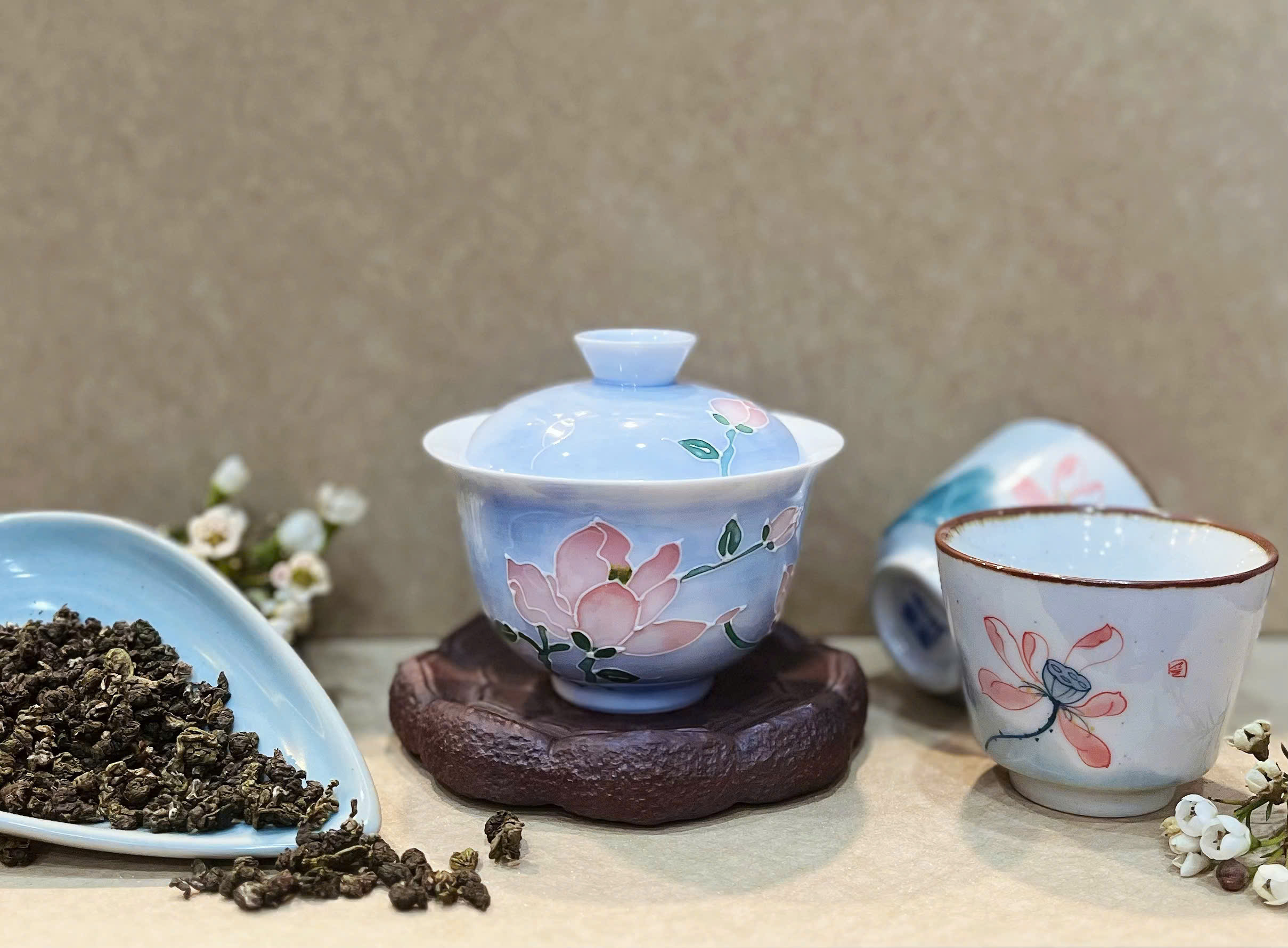 CHÉN KHẢI SỨ VẼ TAY HỒNG LIÊN SẮC XANH - DUNG TÍCH 150ML - THỦ CÔNG