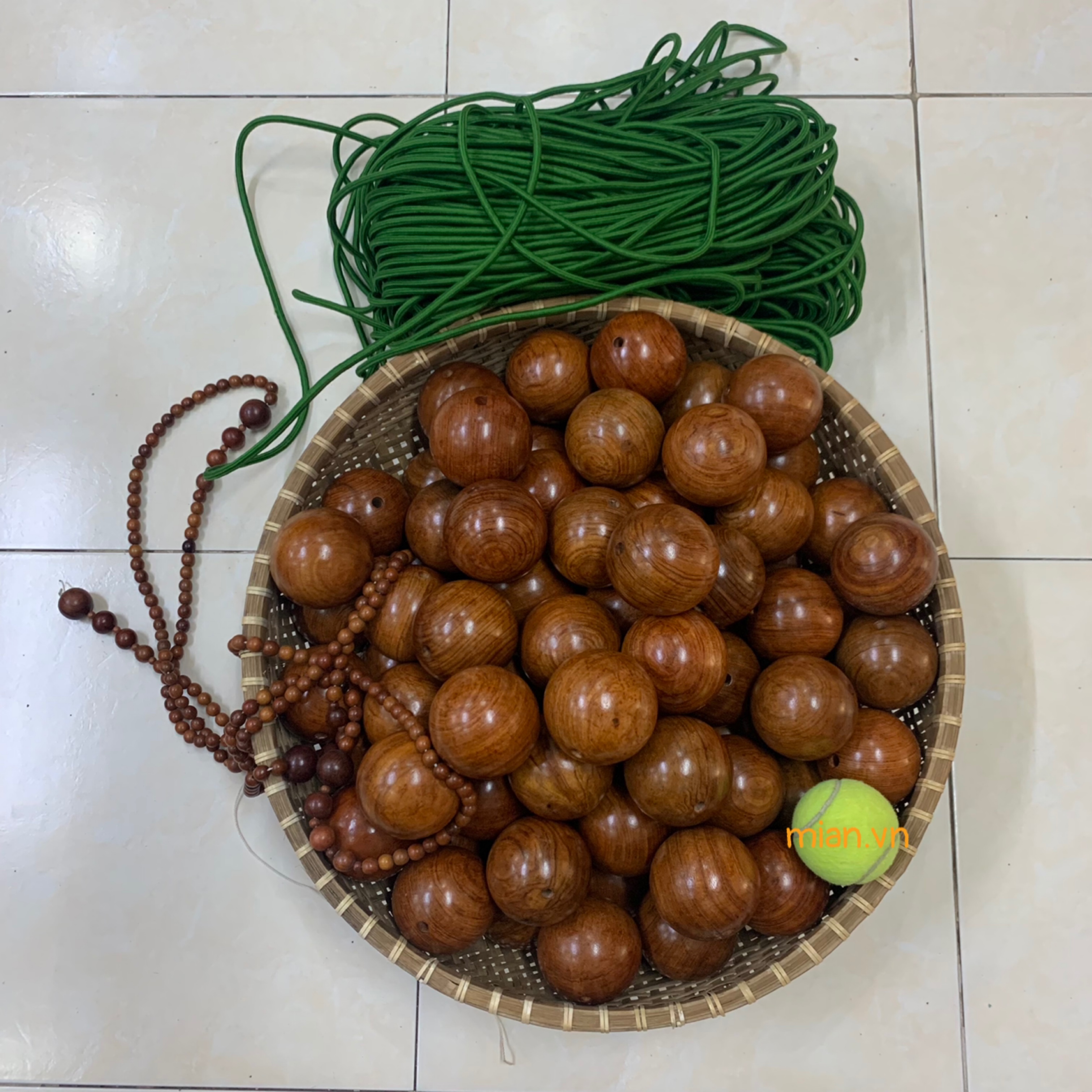 Vòng Lắc Eo Hạt Gỗ Hương