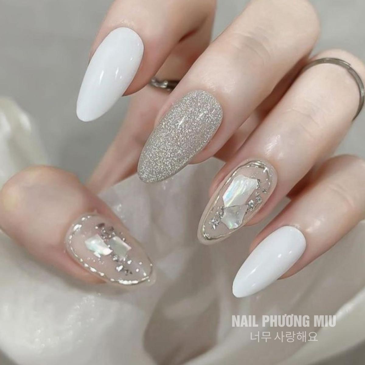 Sơn Mắt Mèo Thạch Xám MILAN Số 02 Siêu Mịn Chai 15ml Làm Nail Siêu Sáng, Sơn Gel Đậm Mướt Kết Hợp Cùng Nam Châm Tạo Hiệu Ứng Mắt Mèo Xám