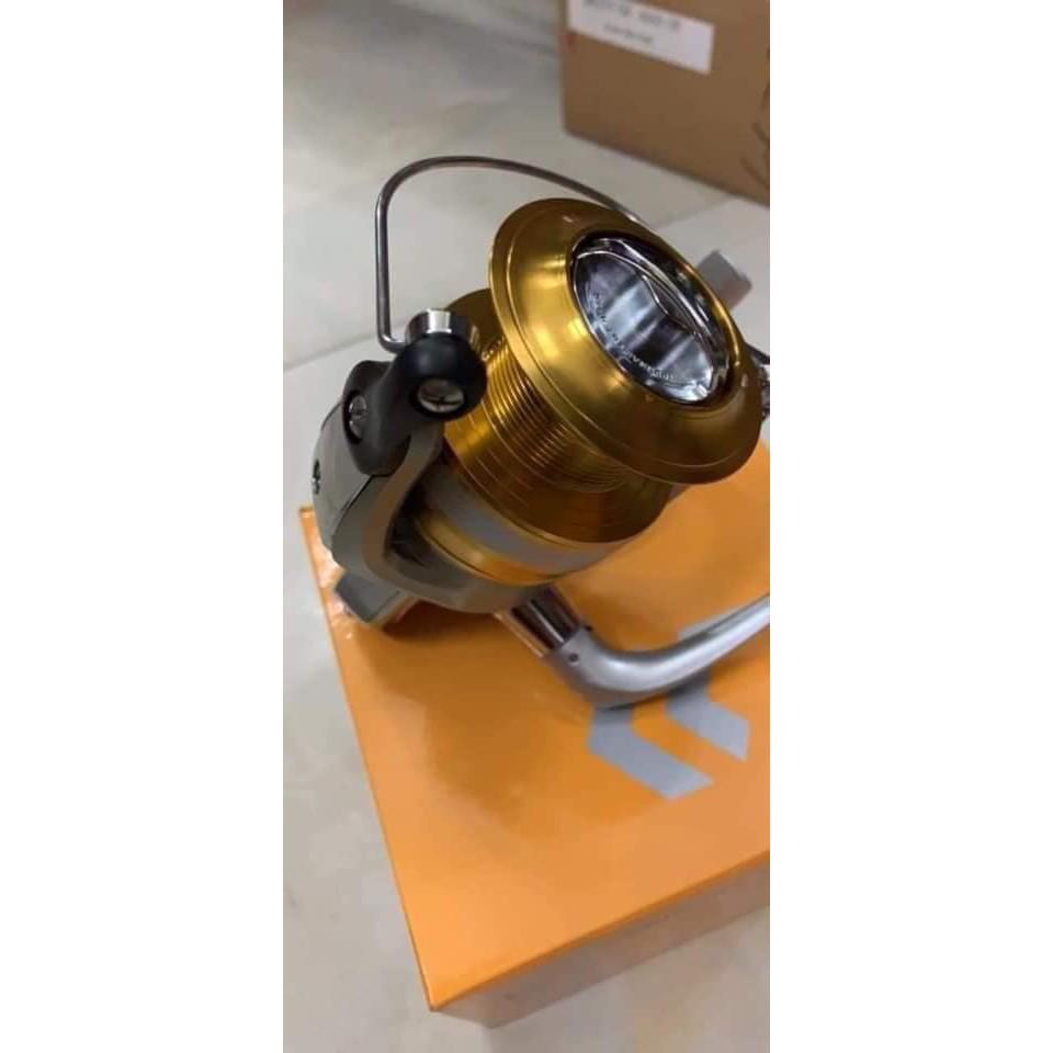 máy câu Daiwa Sweepfire 2500-4000(2B)