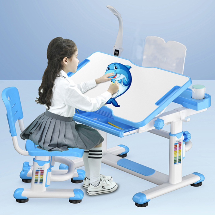 Bộ Bàn học cho bé hiện đại kèm Ghế và đèn tiện lợi đa năng - Bàn học chống gù cho bé Chân kim loại cao cấp BAH057 Giao màu ngẫu nhiên