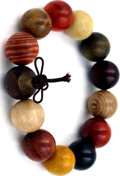 Vòng tay chuỗi hạt gỗ Đàn hương 8 màu 18 ly