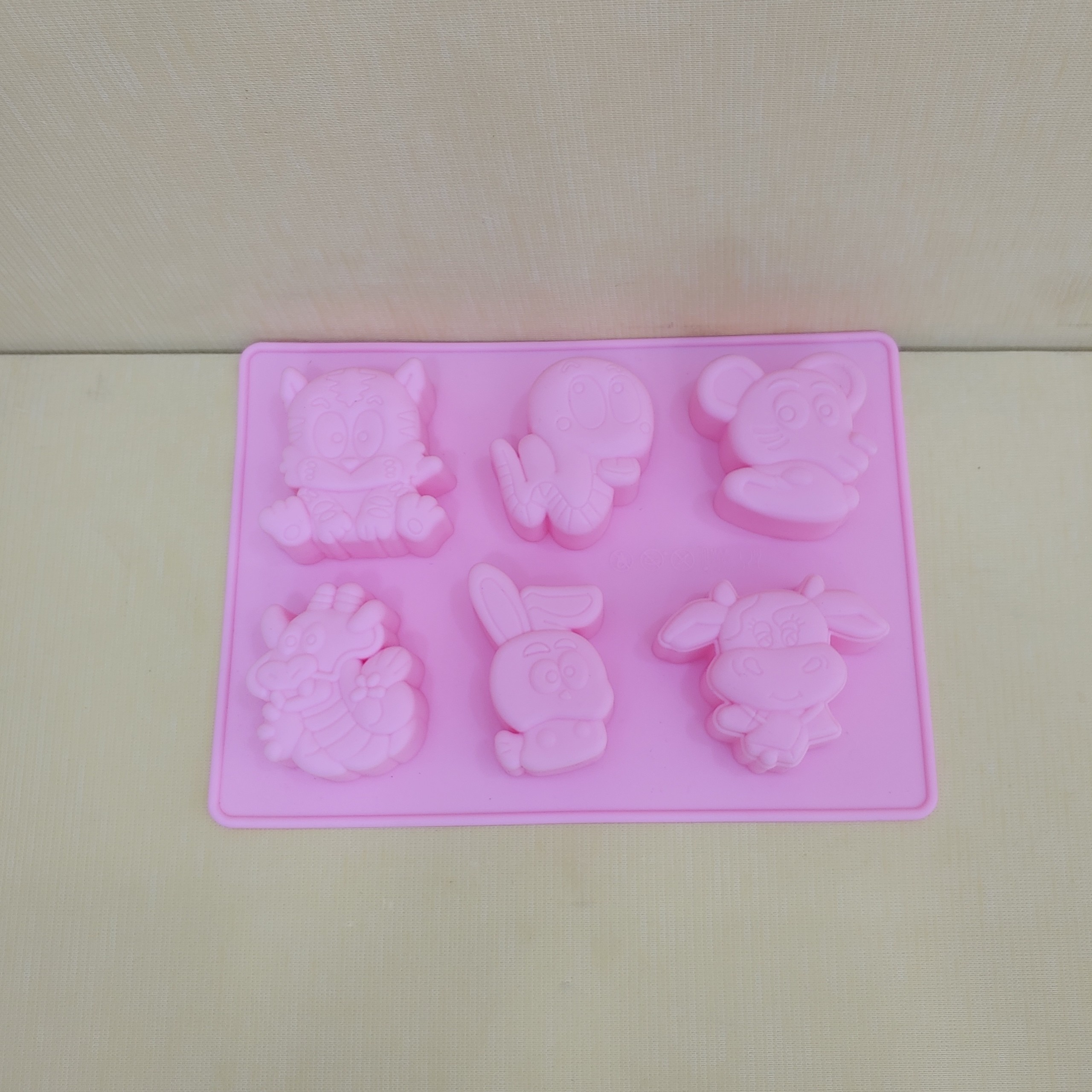 khuôn silicon làm bánh, thạch, pudding 6 con giáp