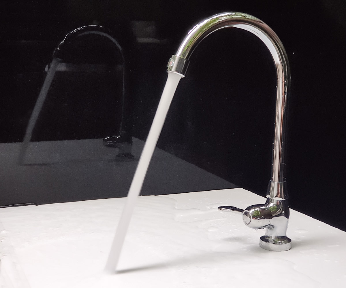 Vòi rửa chén lạnh Đồng mạ Chrome Eurolife EL-RC05