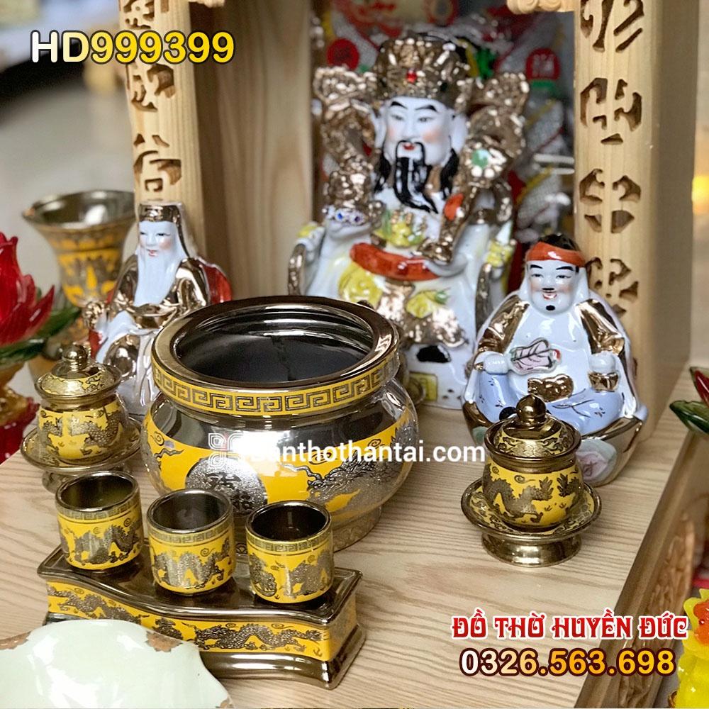 Bàn Thờ Thần Tài Mái Bằng Màu Vàng Cột Chữ Đồ Thờ Kim Sa
